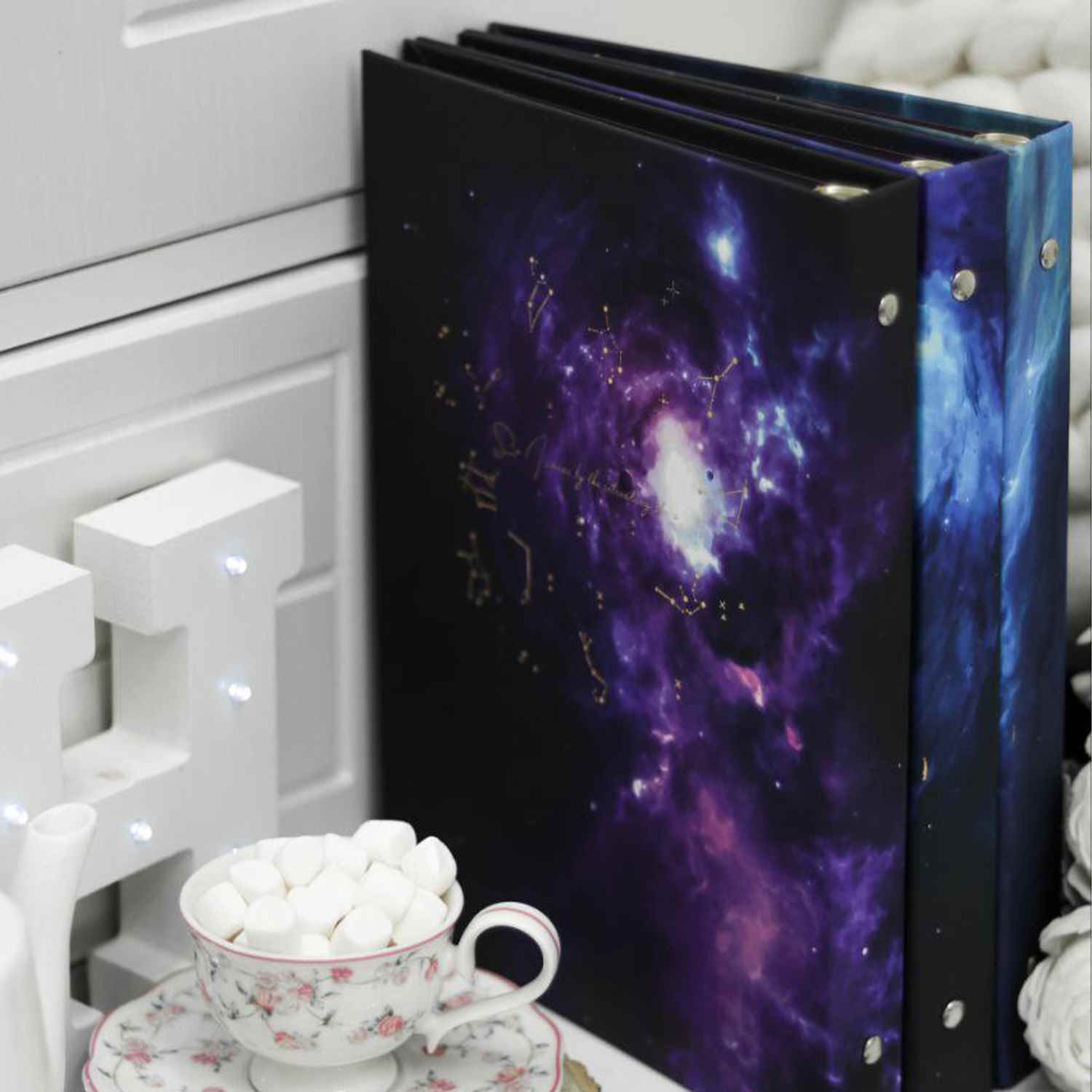 دفترکلاسوری26حلقه100برگ قفل فلز برگ سری کهکشانی کد71308