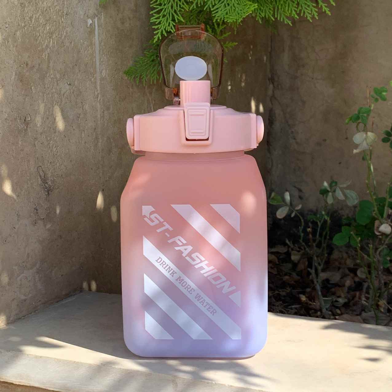 قمقمه پلاستیکی 1500میل کد06ـ86313