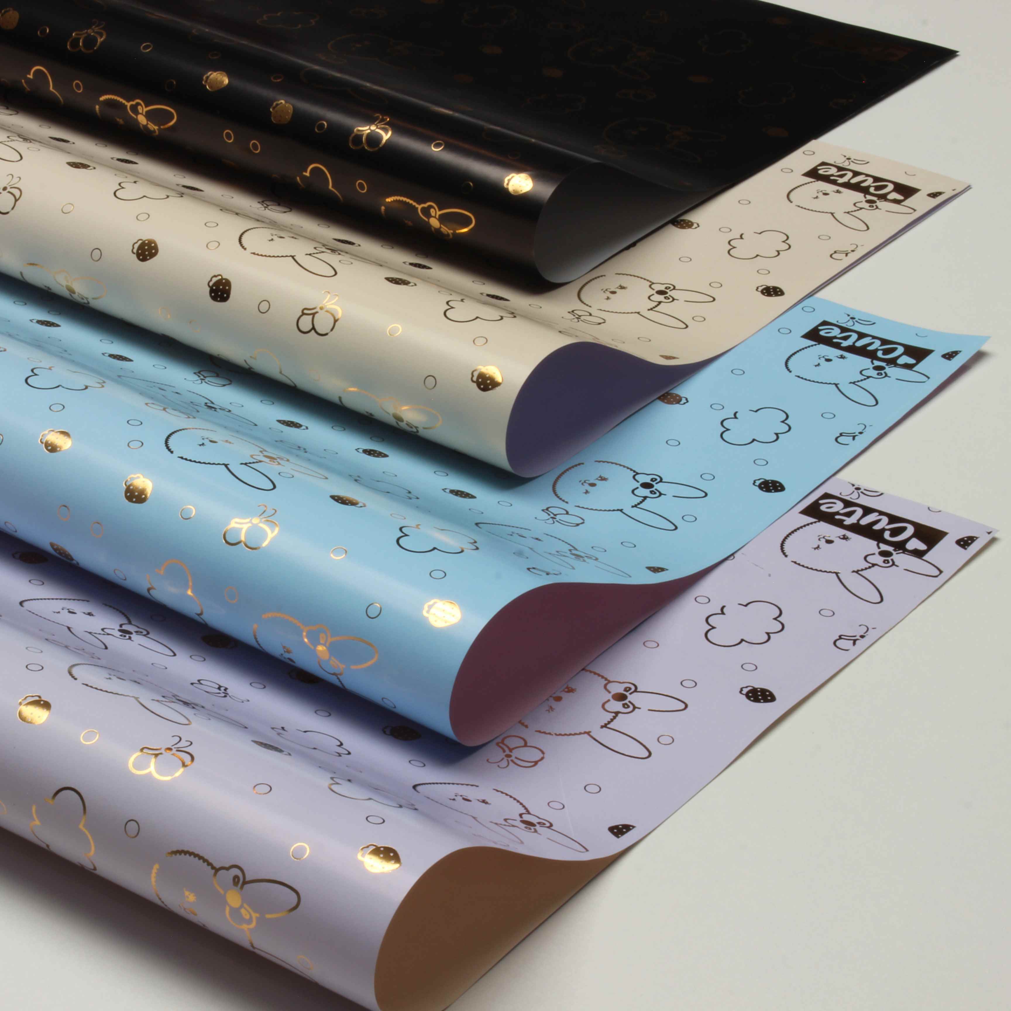 کاغذ کادو طلا کوب برگ سری کیوت پالت کد70701