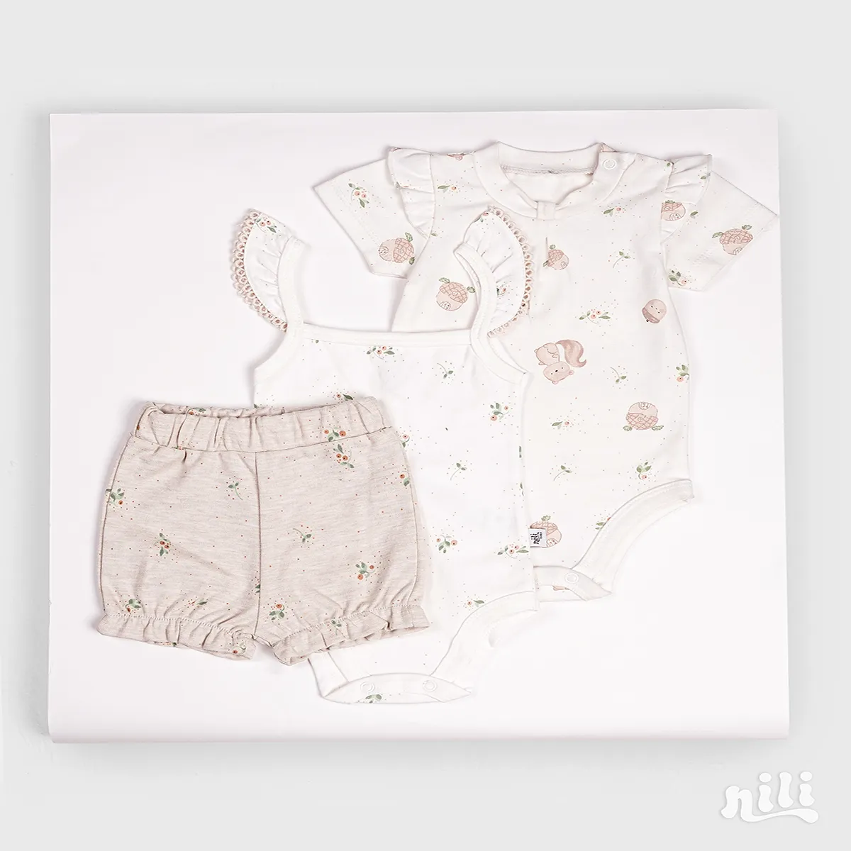 شورت نیم پا طرح فندق 9735