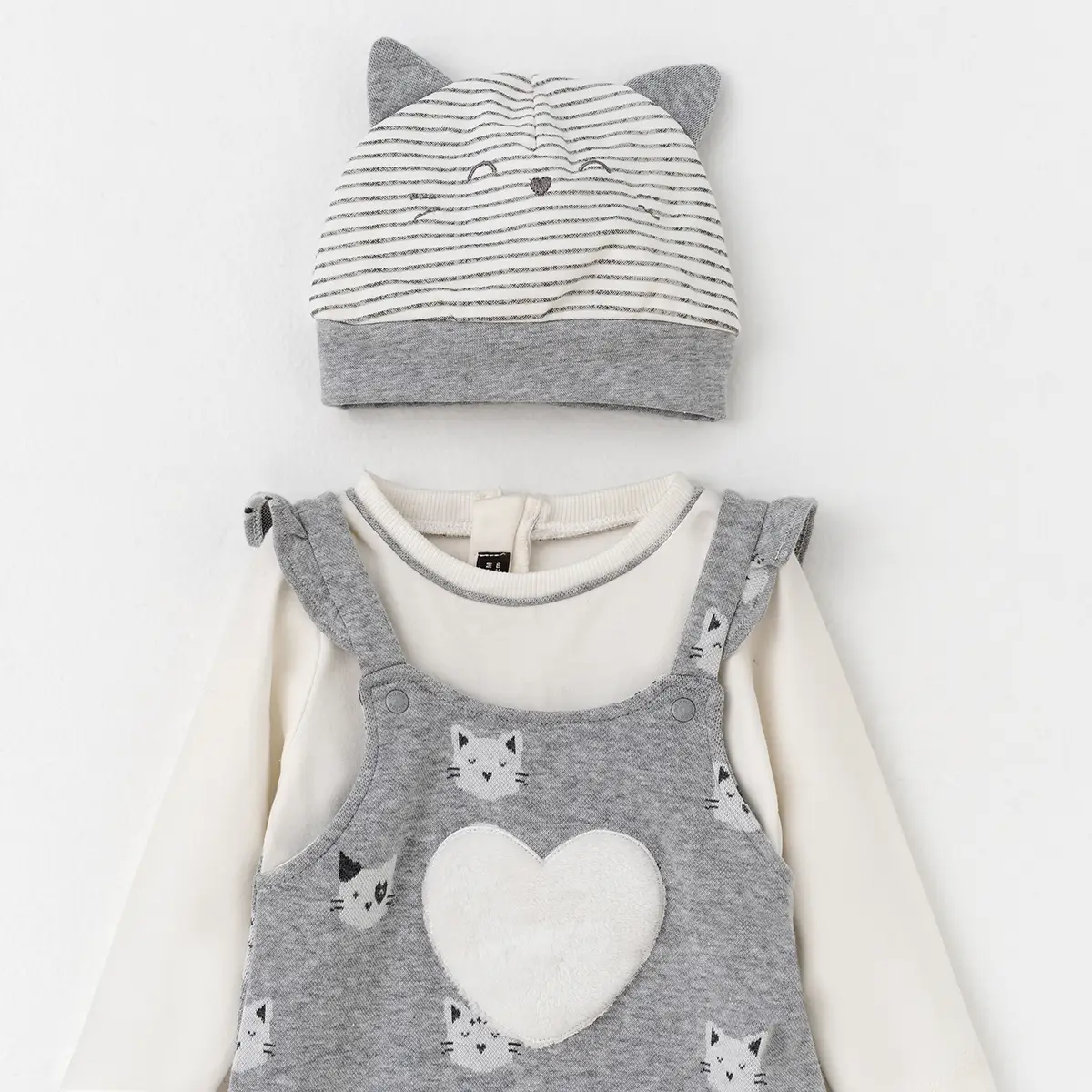 سرهمی دخترانه با کلاه طرح مگی کد 23109