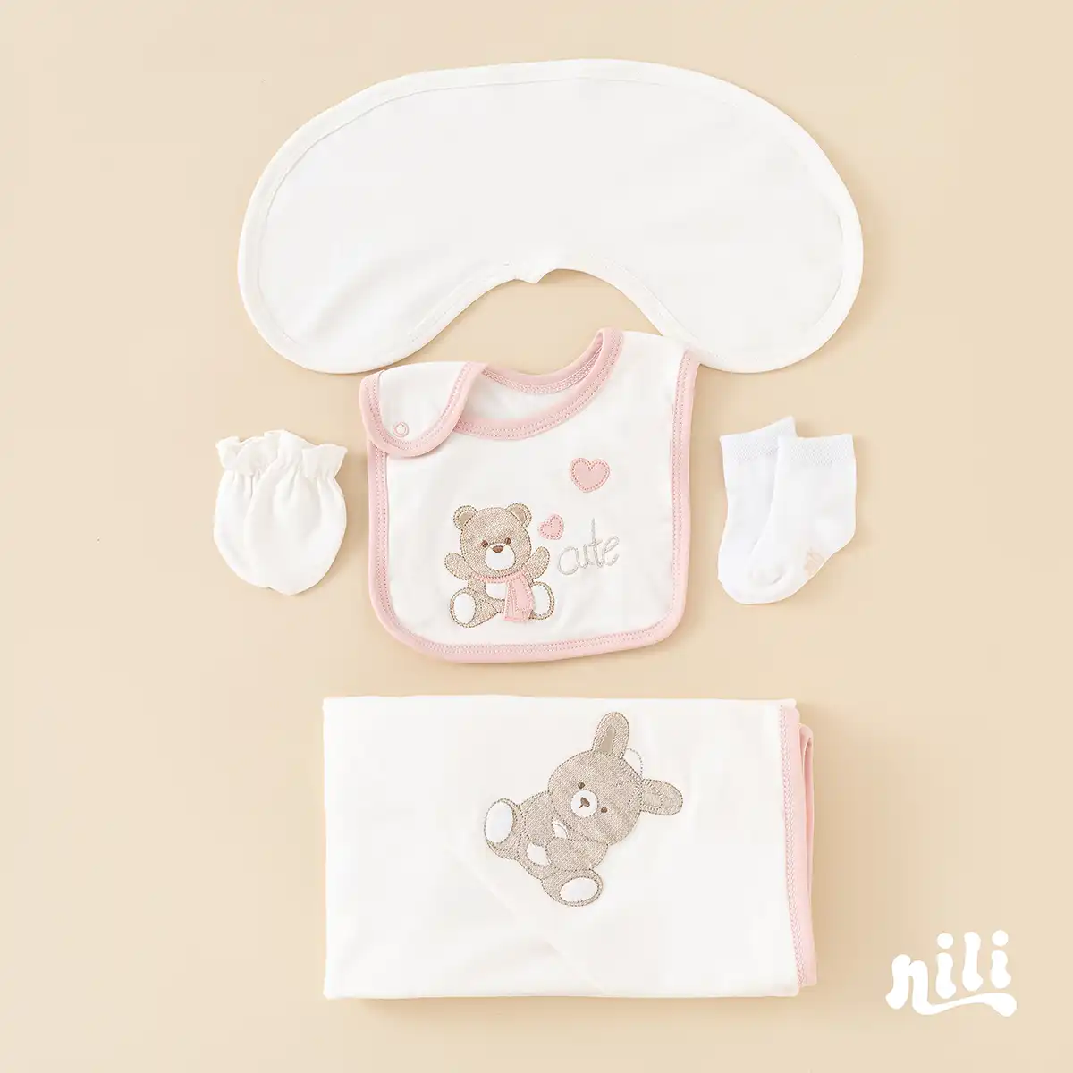 ست 13 تیکه بیمارستانی طرح قلب صورتی کد 3962